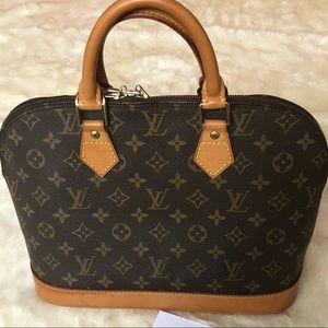 Authentic Louis Vuitton Alma PM plus Organizer